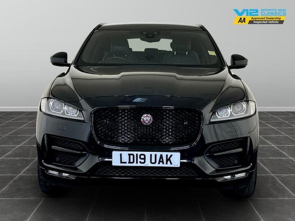 Used Jaguar F-Pace 2019 for sale - 76261093: Photo 5