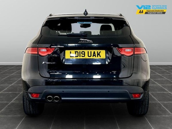 Used Jaguar F-Pace 2019 for sale - 76261093: Photo 9