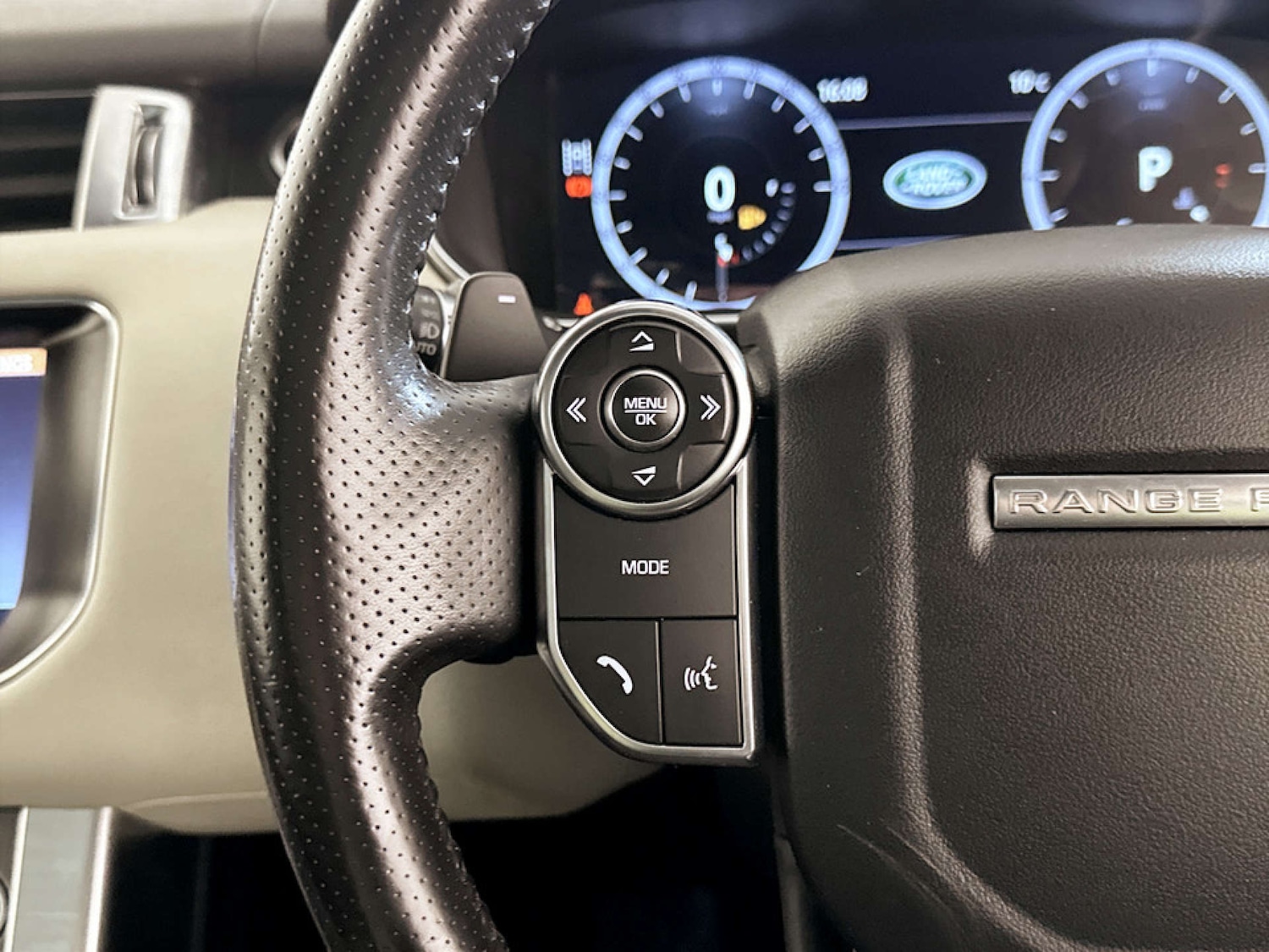 Used Land Rover Range Rover Sport 2017 for sale - 77185529: Photo 18