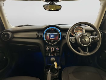 Used MINI Hatch 2019 for sale - 78776438: Photo