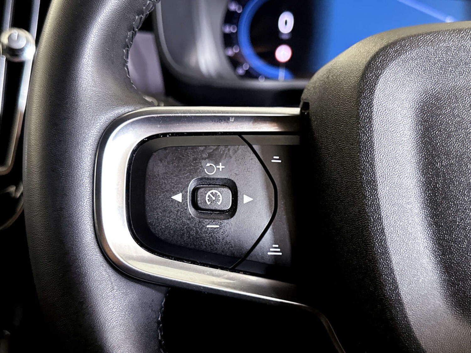 Used Volvo XC40 2022 for sale - 77470049: Photo 16