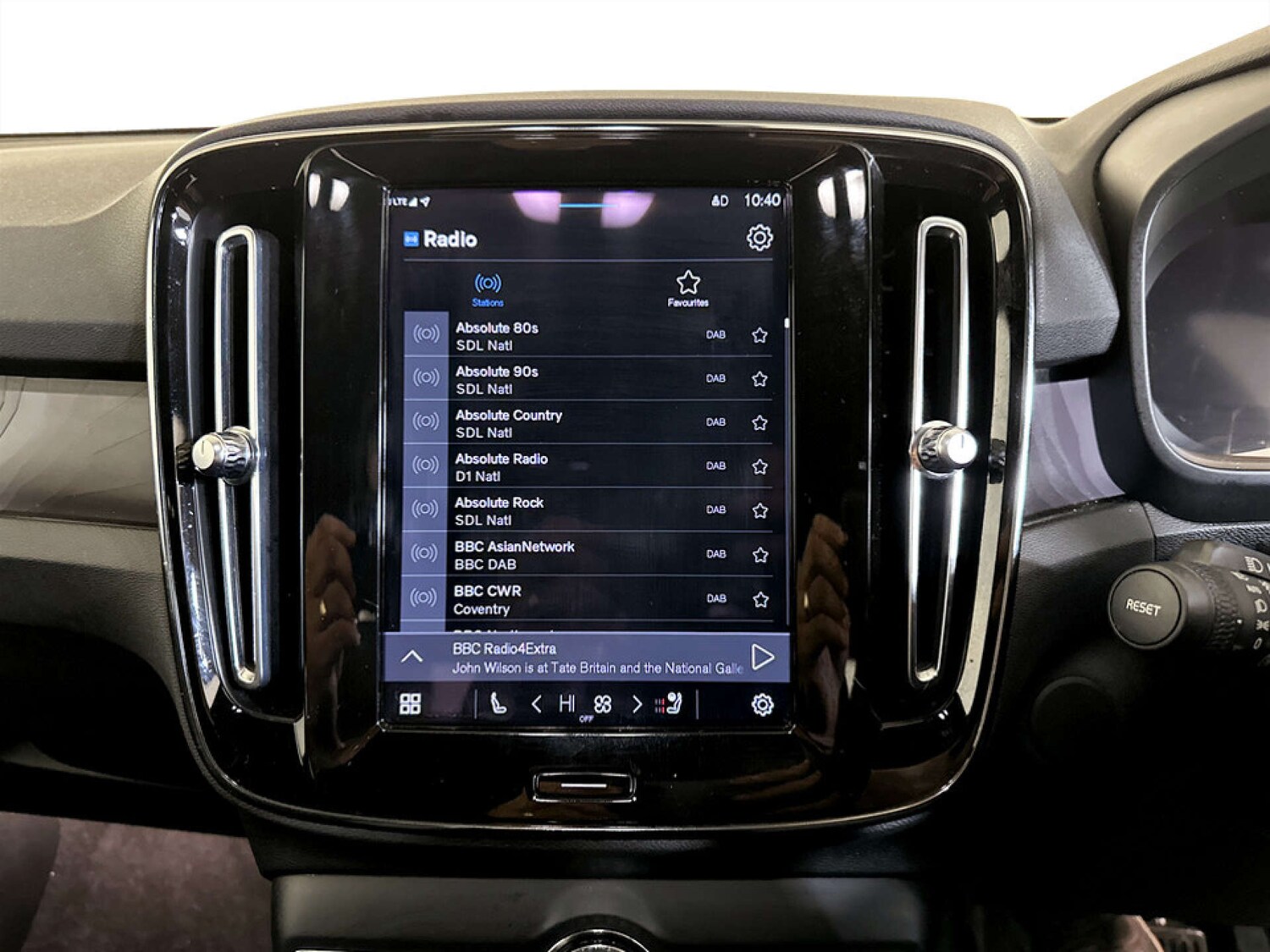 Used Volvo XC40 2022 for sale - 77470049: Photo 21