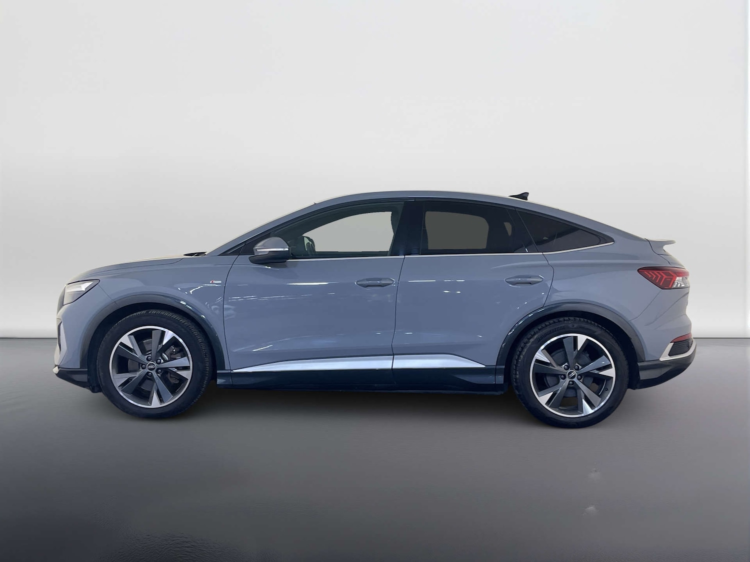 Used Audi Q4 e-tron 2022 for sale - 78039632: Photo 7