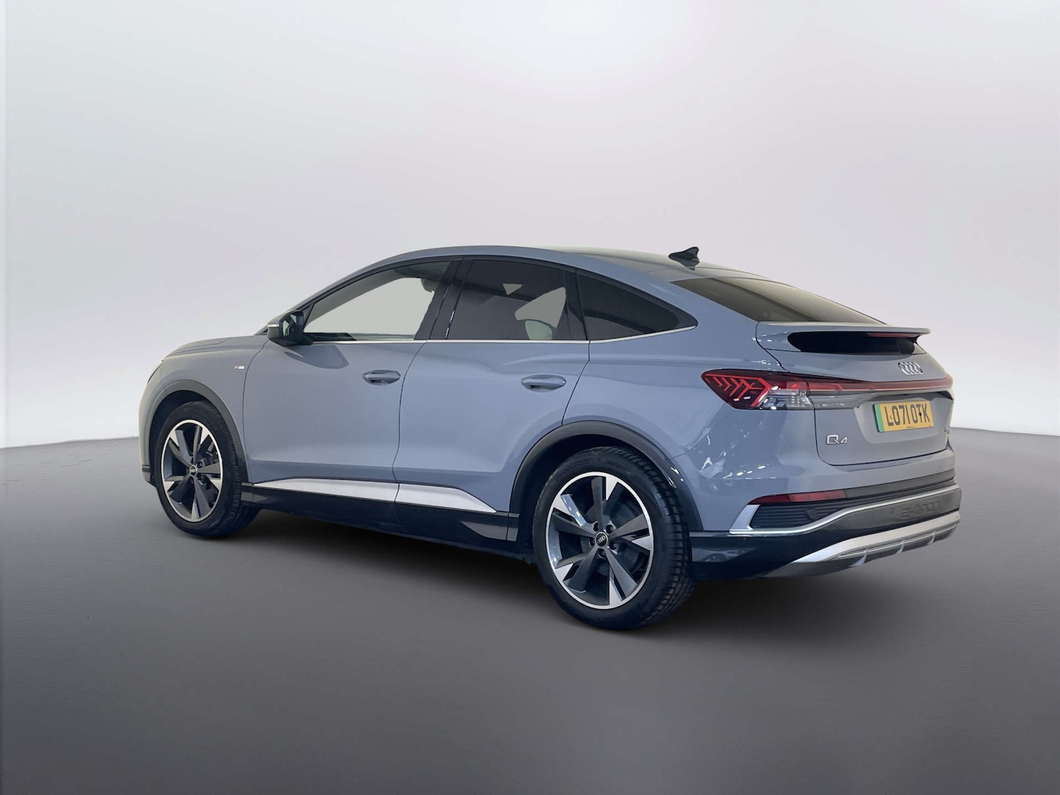 Used Audi Q4 e-tron 2022 for sale - 78039632: Photo 8