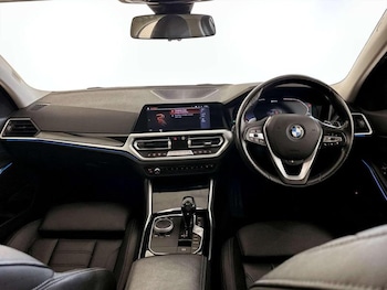 Used BMW 3 Series 2021 for sale - 76931186: Photo