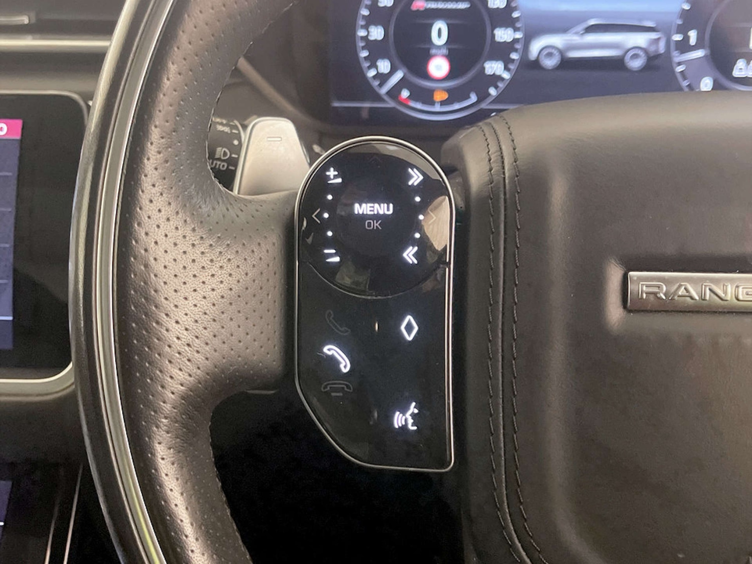 Used Land Rover Range Rover Velar 2018 for sale - 77185504: Photo 17