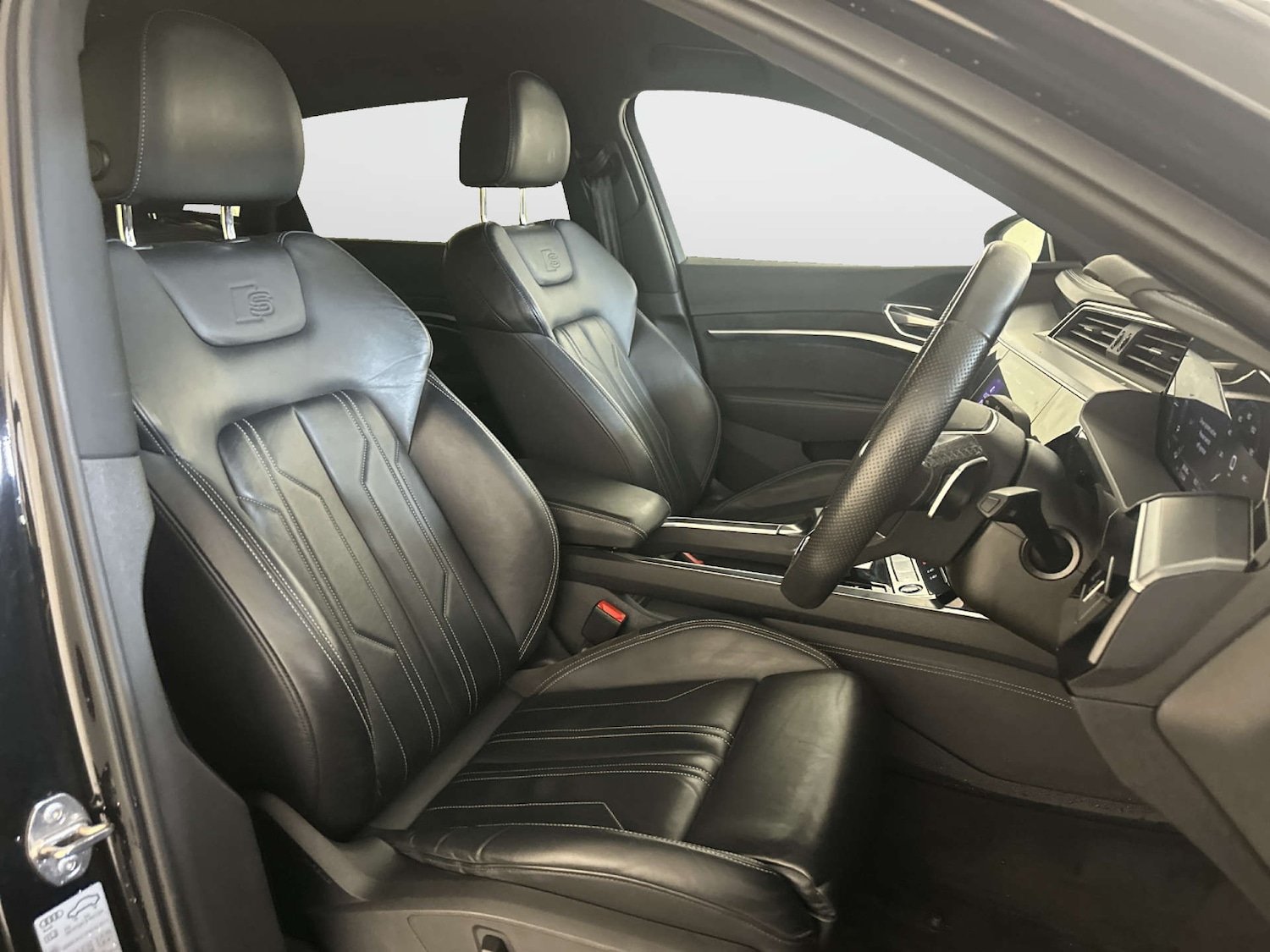 Used Audi e-tron 2021 for sale - 78094426: Photo 13