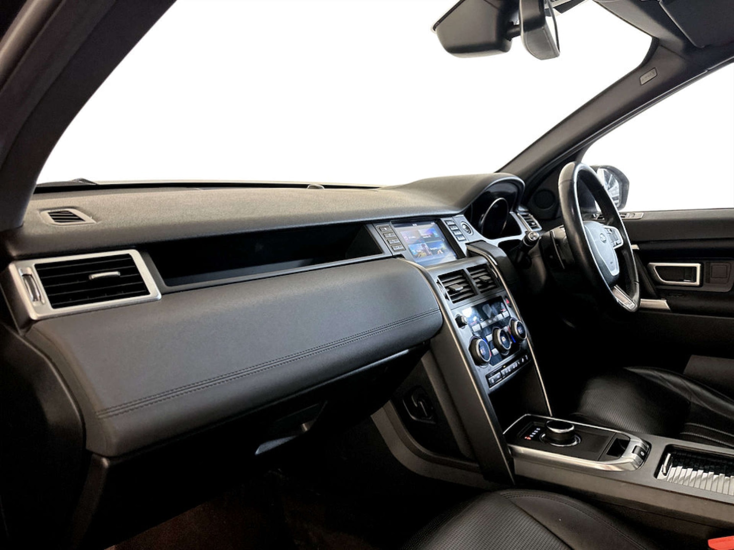 Used Land Rover Discovery Sport 2019 for sale - 77452438: Photo 12