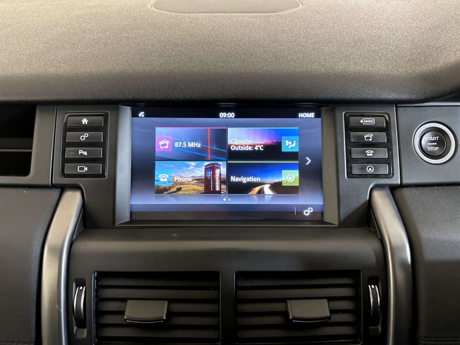 Used Land Rover Discovery Sport 2019 for sale - 77452438: Photo 22