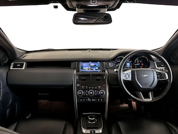 Used Land Rover Discovery Sport 2019 for sale - 77452438: Photo