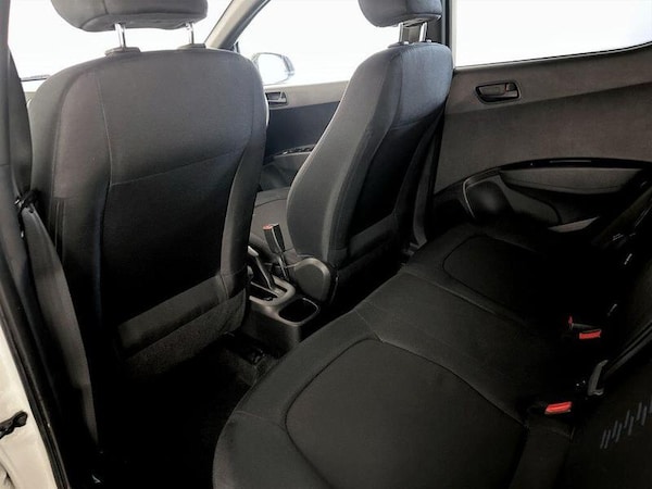 Used Hyundai i10 2018 for sale - 76332449: Photo 14