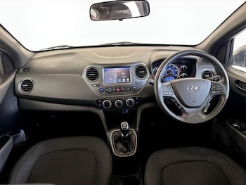 Used Hyundai i10 2018 for sale - 76332449: Photo 3