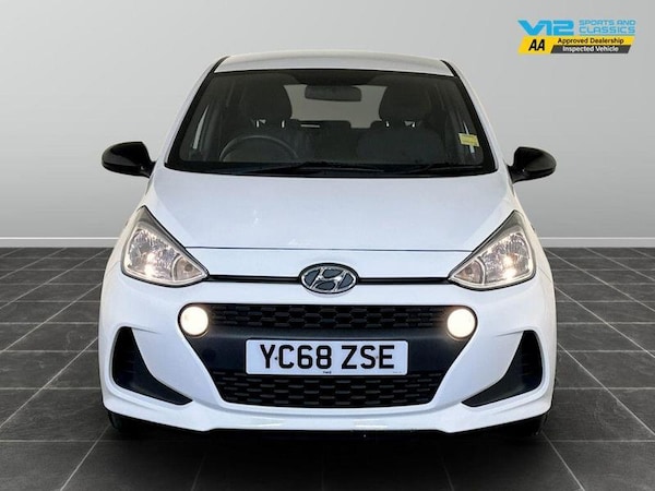 Used Hyundai i10 2018 for sale - 76332449: Photo 5