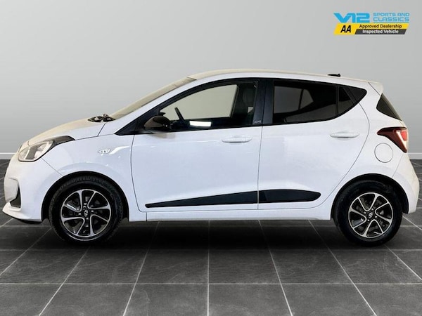 Used Hyundai i10 2018 for sale - 76332449: Photo 7