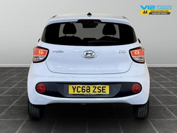 Used Hyundai i10 2018 for sale - 76332449: Photo 9
