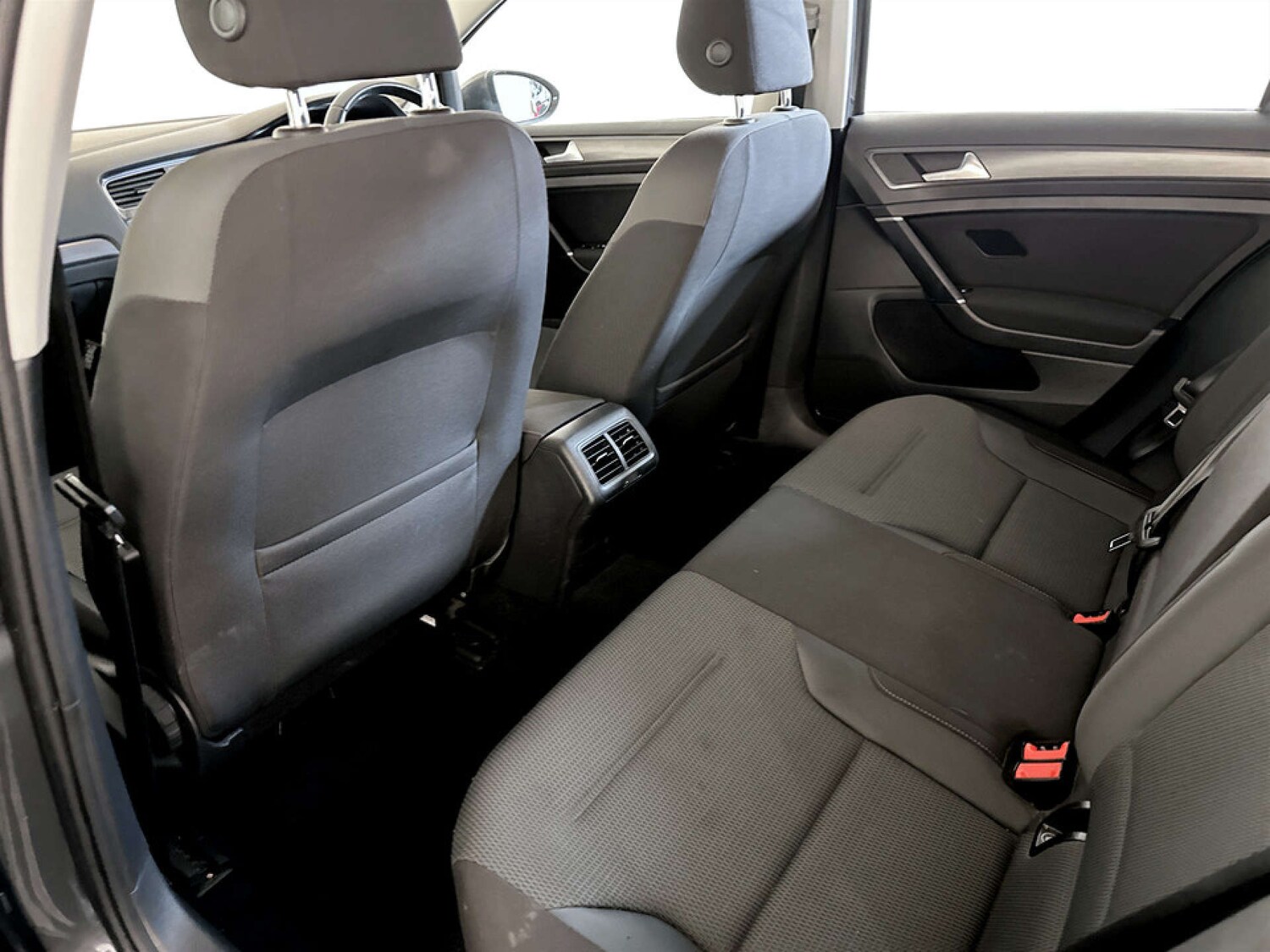 Used Volkswagen Golf 2018 for sale - 77504106: Photo 14