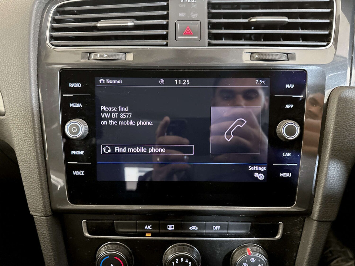 Used Volkswagen Golf 2018 for sale - 77504106: Photo 25