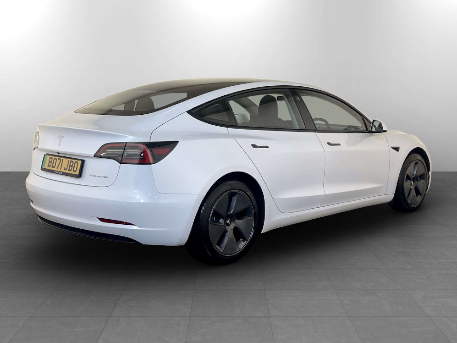 Used Tesla Model 3 2021 for sale - 77185612: Photo 10