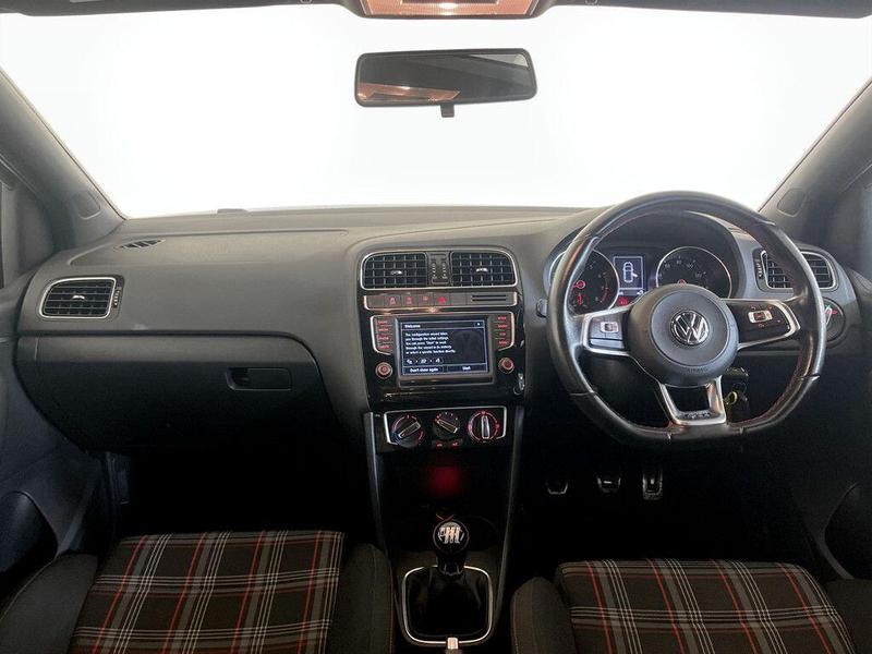 Used Volkswagen Polo 2017 for sale - 76616168: Photo 3