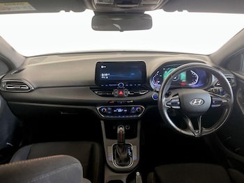 Used Hyundai i30 2021 for sale - 76534500: Photo