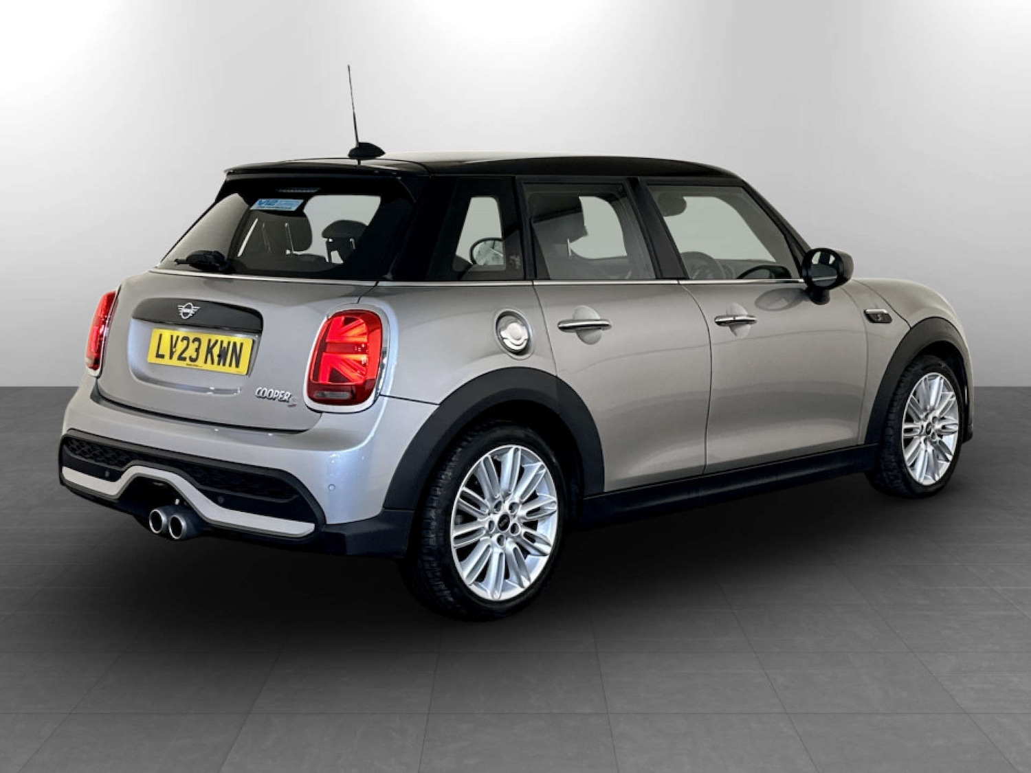 Used MINI Hatch 2023 for sale - 77765847: Photo 10