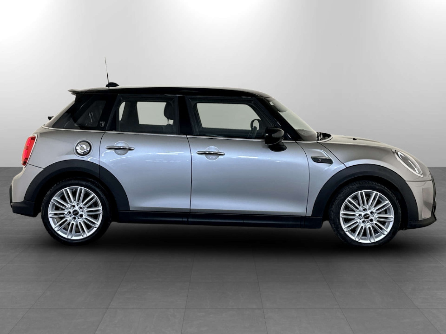 Used MINI Hatch 2023 for sale - 77765847: Photo 11