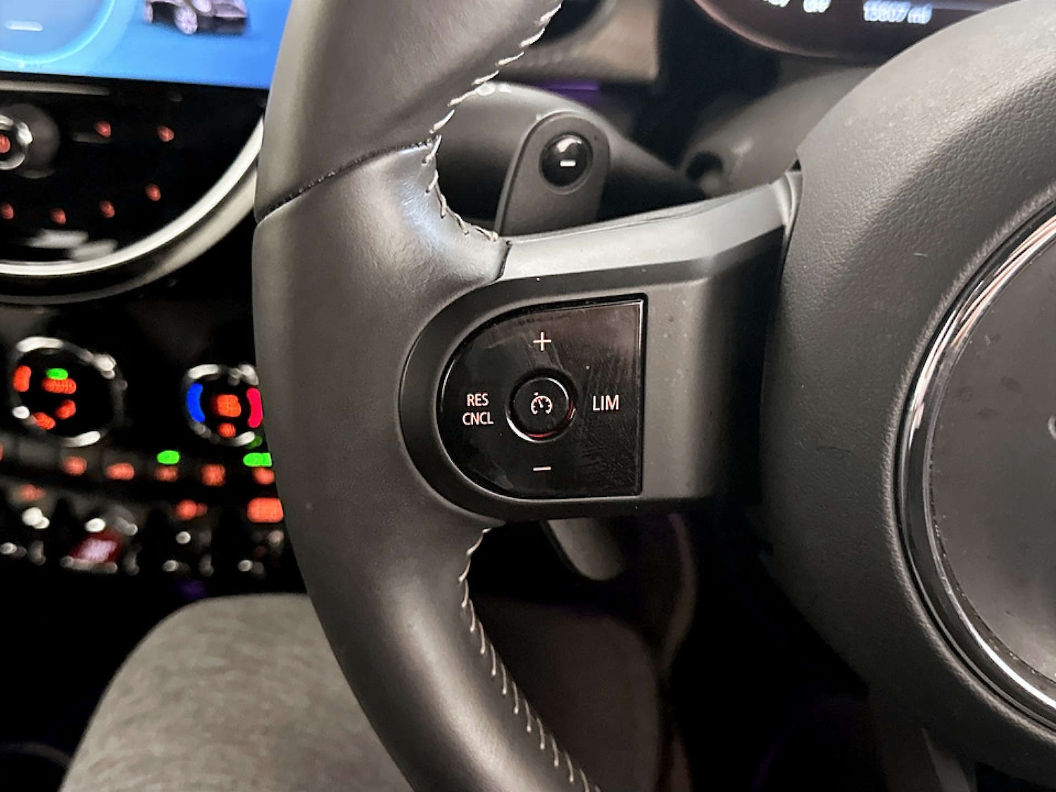 Used MINI Hatch 2023 for sale - 77765847: Photo 18