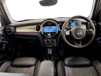 Used MINI Hatch 2023 for sale - 77765847: Photo