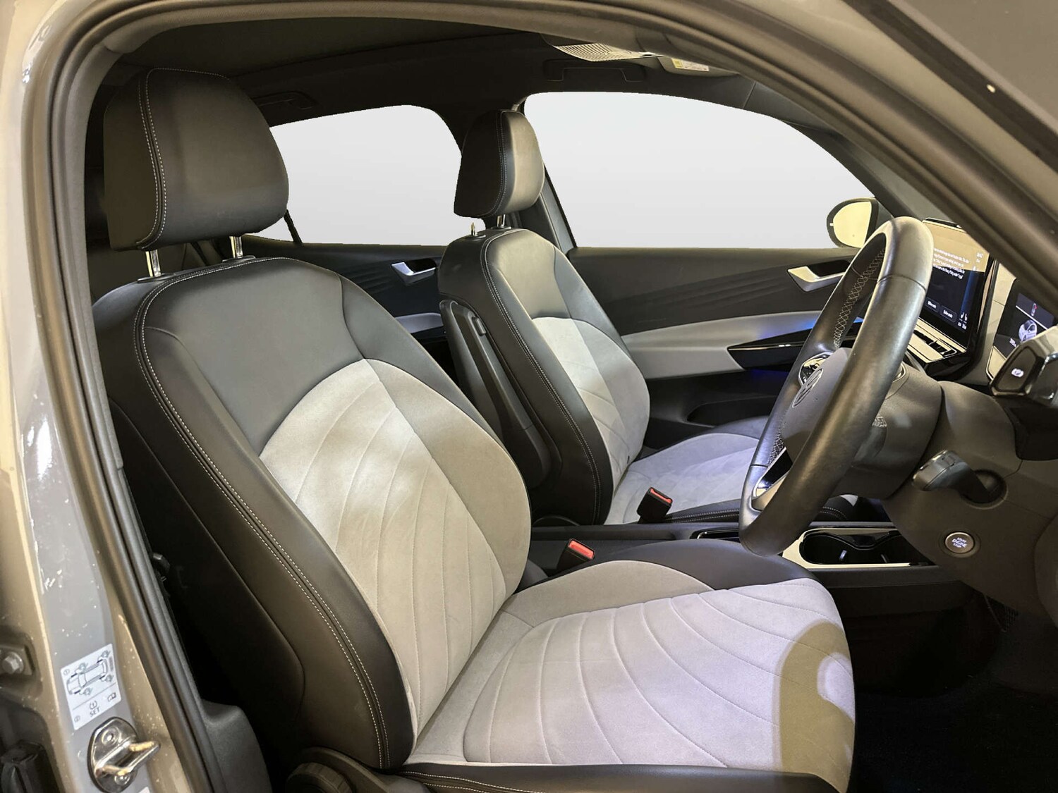 Used Volkswagen ID.3 2023 for sale - 77915418: Photo 13