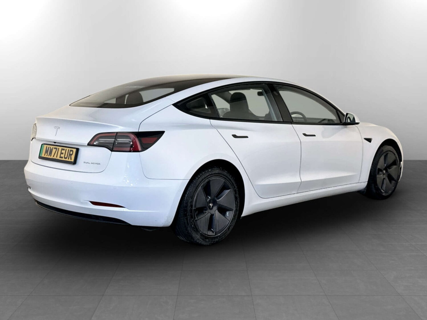 Used Tesla Model 3 2021 for sale - 77567347: Photo 10