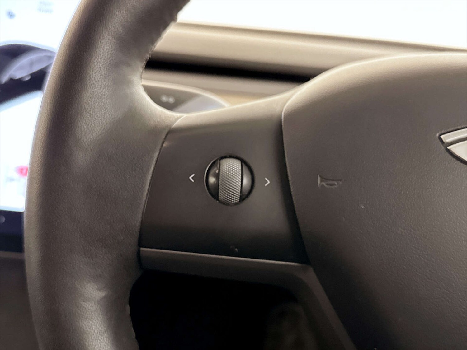 Used Tesla Model 3 2021 for sale - 77567347: Photo 17