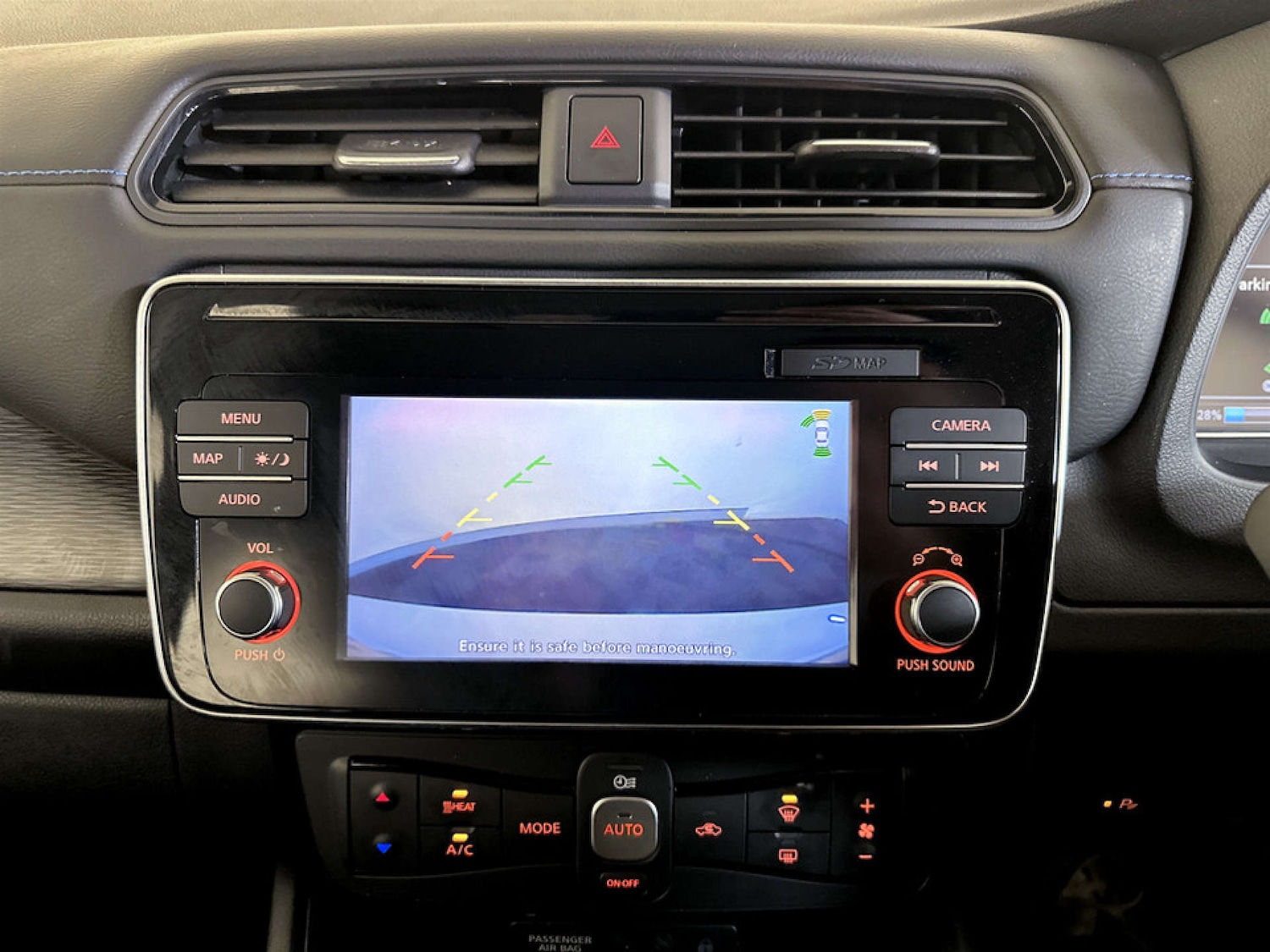 Used Nissan Leaf 2019 for sale - 77569719: Photo 20