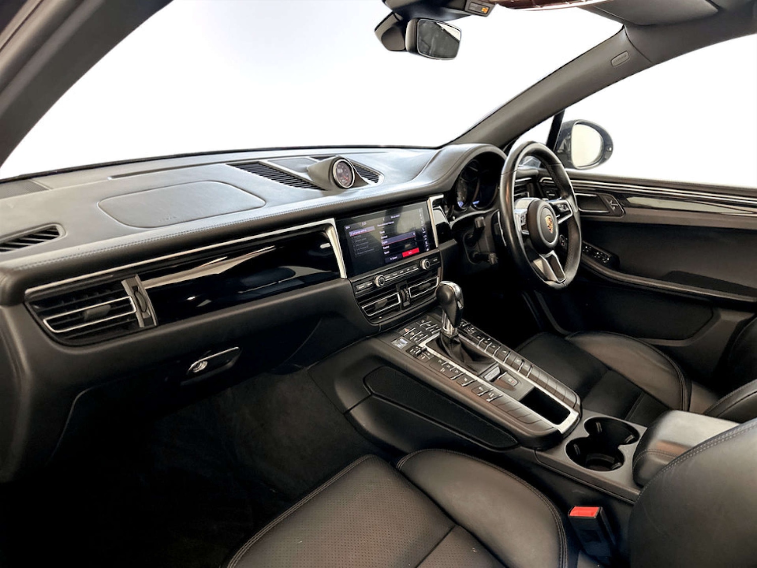 Used Porsche Macan 2019 for sale - 77198019: Photo 12