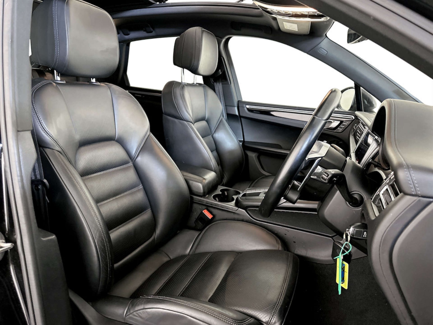 Used Porsche Macan 2019 for sale - 77198019: Photo 13