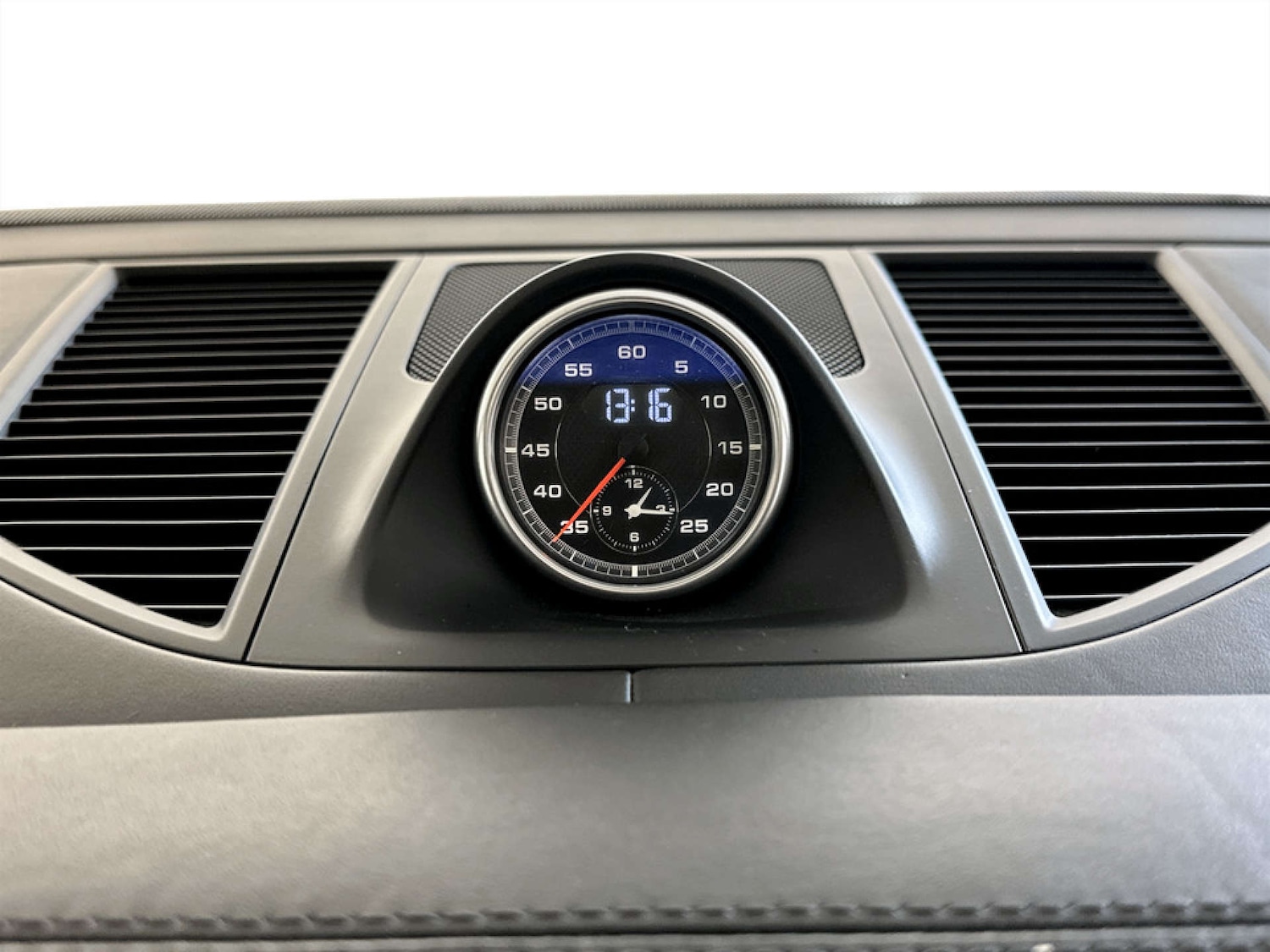 Used Porsche Macan 2019 for sale - 77198019: Photo 21