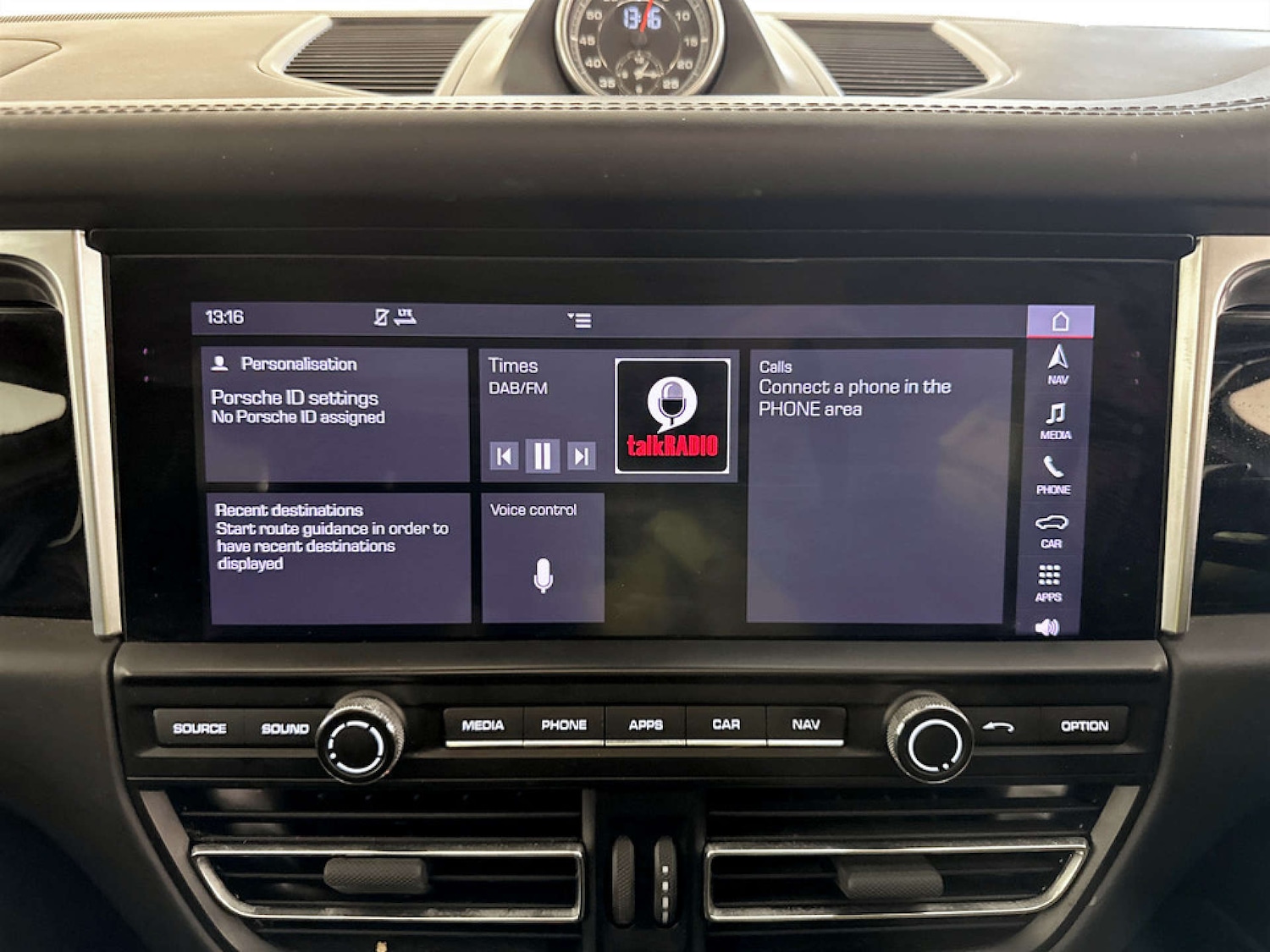 Used Porsche Macan 2019 for sale - 77198019: Photo 25