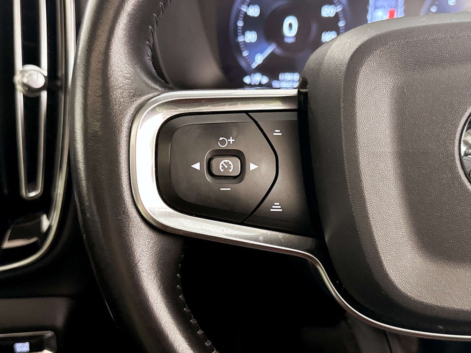 Used Volvo XC40 2019 for sale - 77469968: Photo 16