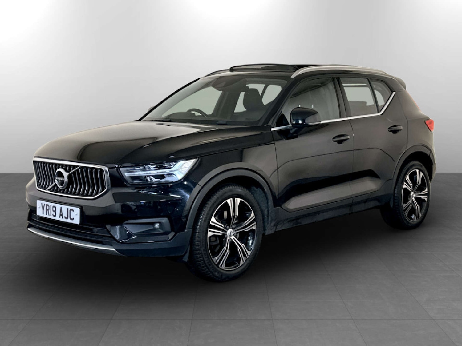 Used Volvo XC40 2019 for sale - 77469968: Photo 5