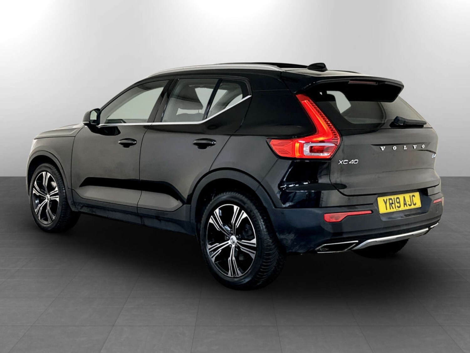 Used Volvo XC40 2019 for sale - 77469968: Photo 7