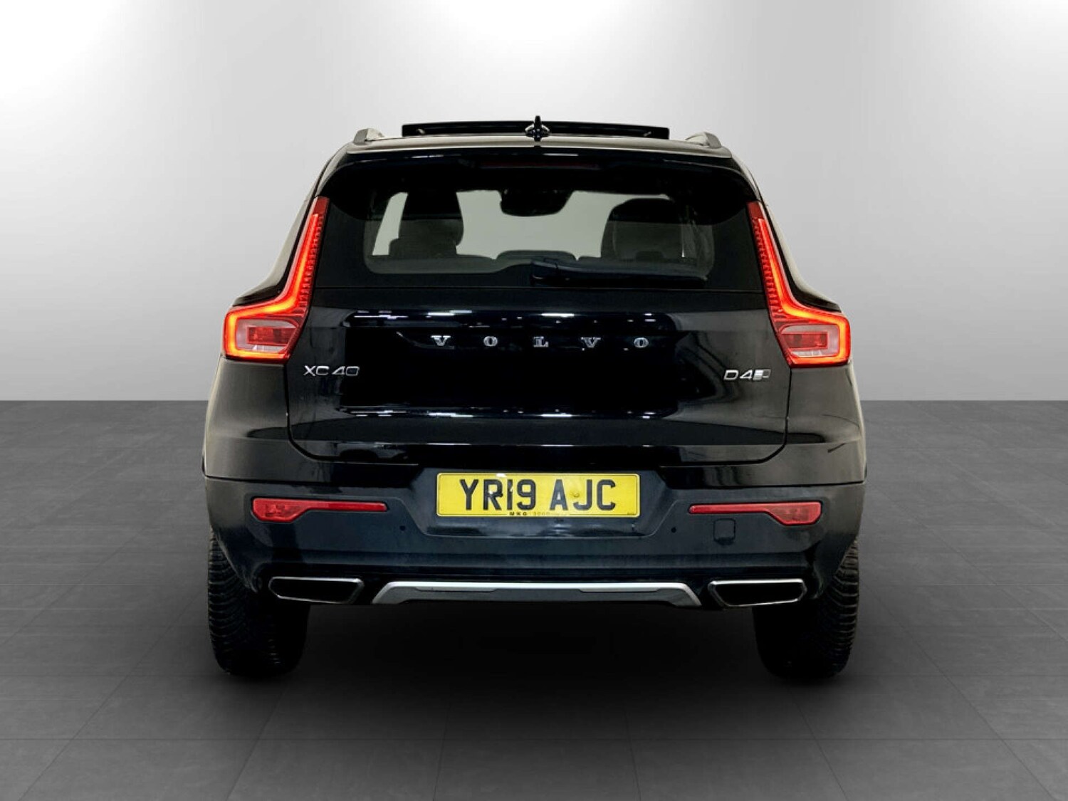 Used Volvo XC40 2019 for sale - 77469968: Photo 8