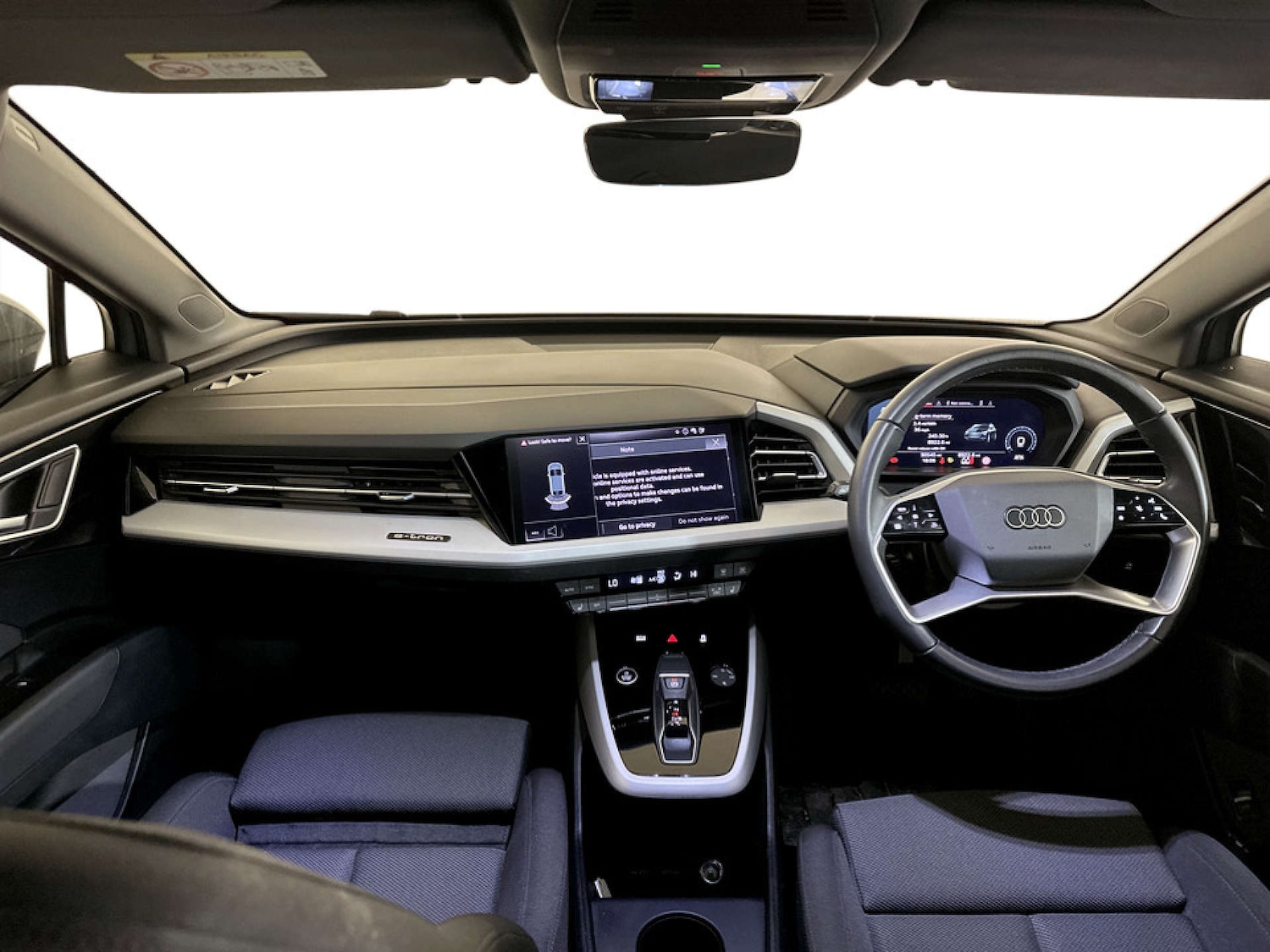 Used Audi Q4 e-tron 2023 for sale - 77469971: Photo 3