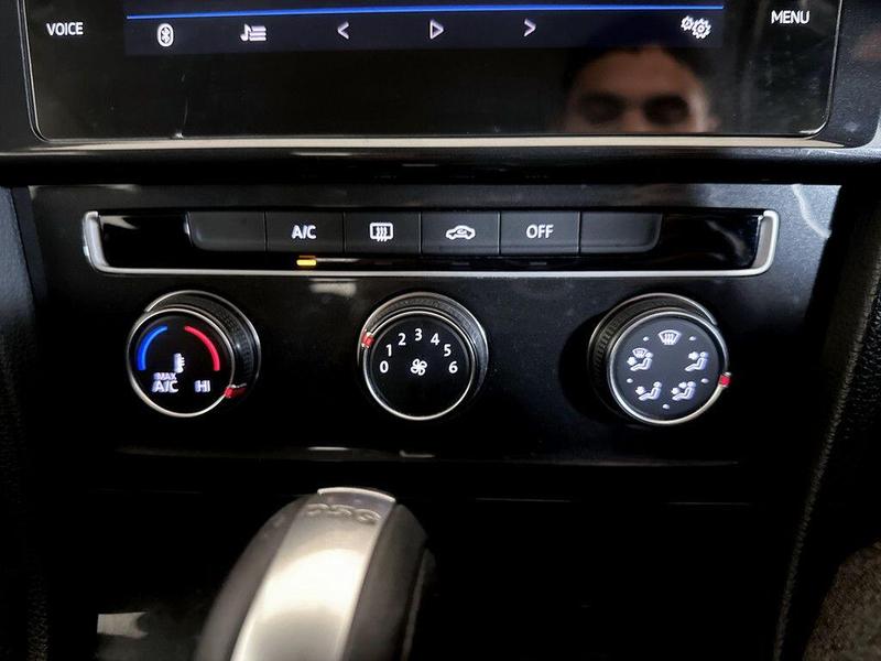 Used Volkswagen Golf 2019 for sale - 76568681: Photo 26