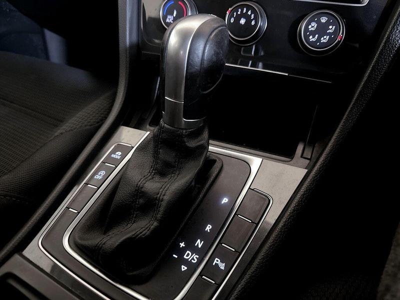 Used Volkswagen Golf 2019 for sale - 76568681: Photo 27