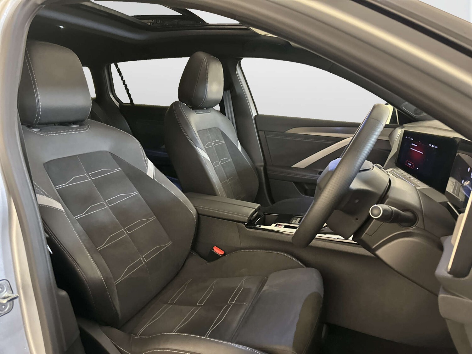 Used Vauxhall Astra 2024 for sale - 77930573: Photo 13