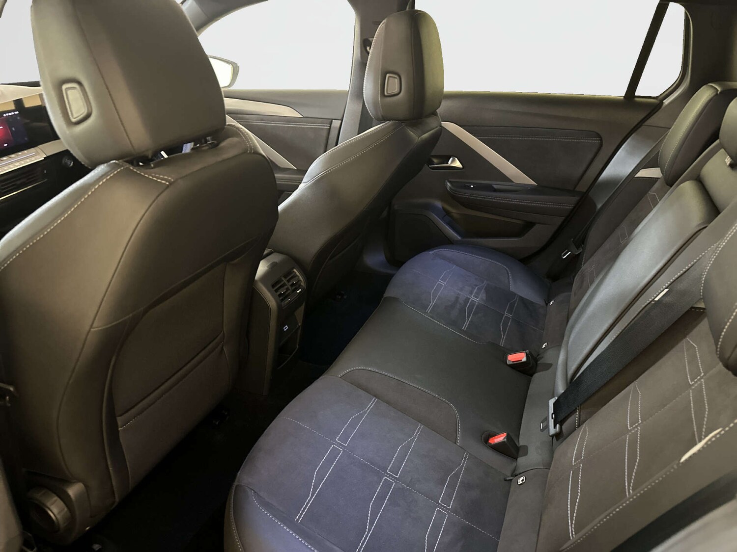 Used Vauxhall Astra 2024 for sale - 77930573: Photo 15