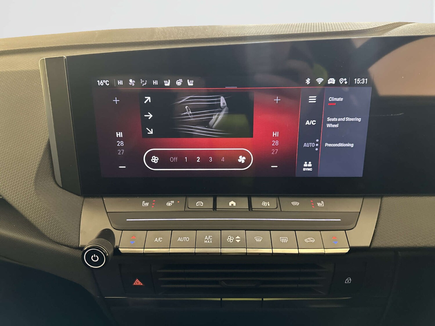 Used Vauxhall Astra 2024 for sale - 77930573: Photo 24