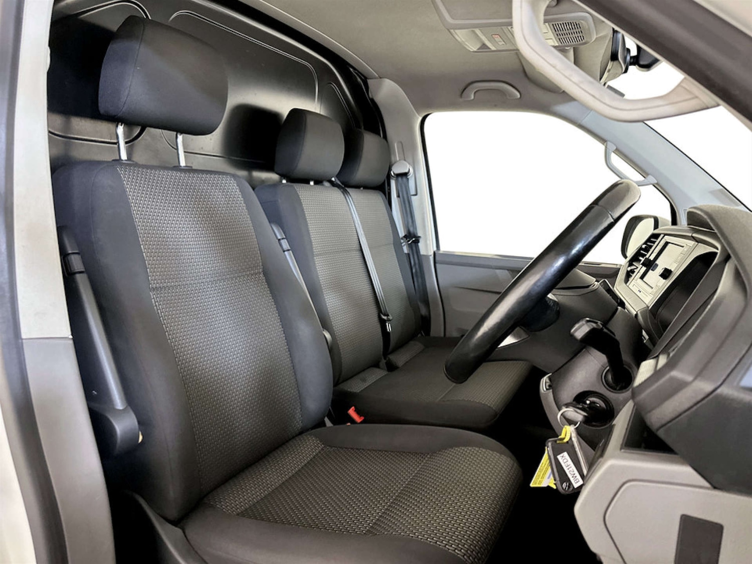 Used Volkswagen Transporter 2021 for sale - 77326104: Photo 13