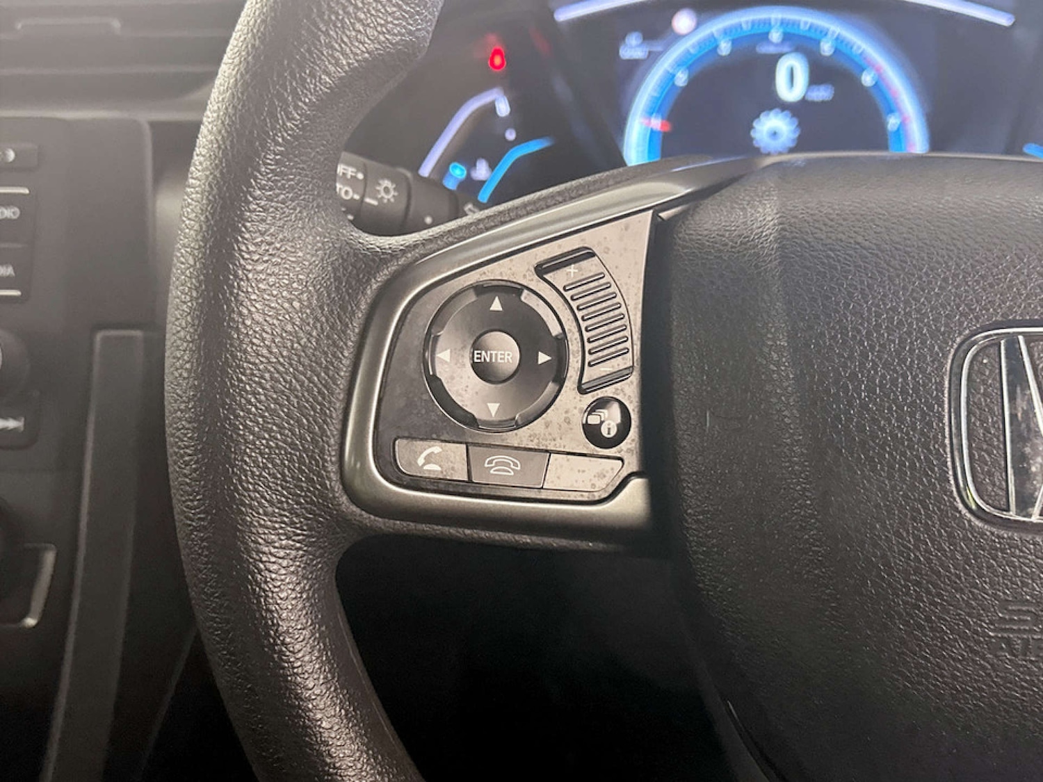 Used Honda Civic 2017 for sale - 77336931: Photo 17