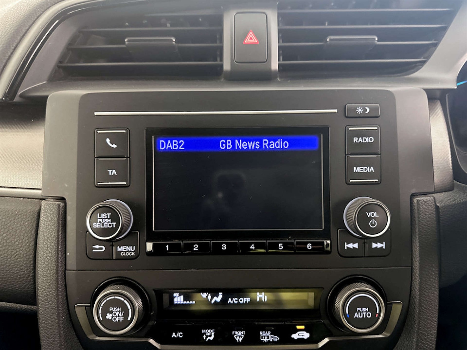 Used Honda Civic 2017 for sale - 77336931: Photo 21