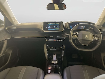 Used Peugeot E-2008 2022 for sale - 78267682: Photo